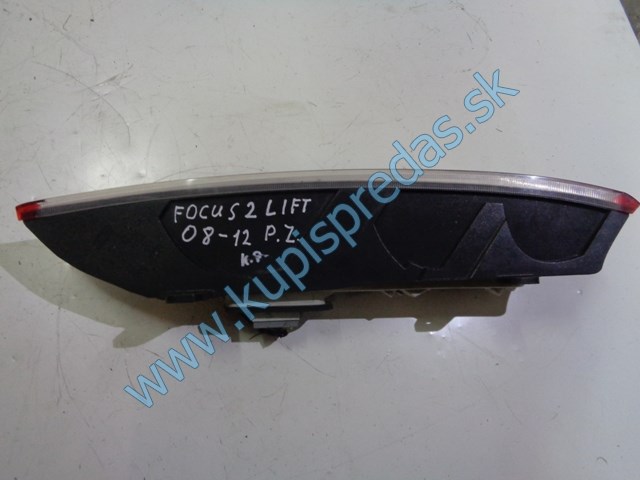 pravé zadné svetlo na ford focus 2 lift, kombi, 8M51-13404-C